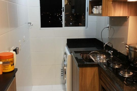 Cozinha de apartamento para alugar com 2 quartos, 45m² em Loteamento Villa Branca, Jacareí
