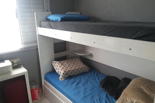 Quarto de apartamento para alugar com 2 quartos, 45m² em Loteamento Villa Branca, Jacareí