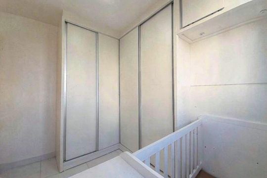 Quarto 1 de apartamento à venda com 2 quartos, 47m² em Santa Fe, Porto Alegre