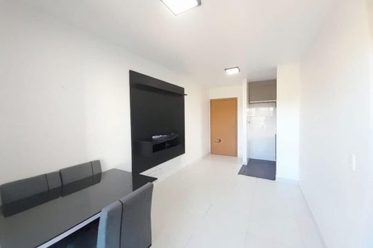 Sala de apartamento à venda com 2 quartos, 47m² em Santa Fe, Porto Alegre