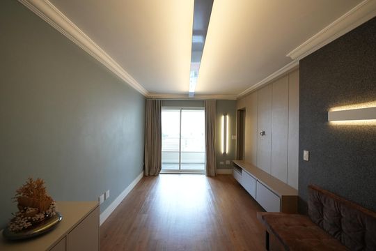 Sala de apartamento à venda com 2 quartos, 68m² em Vila Gilda, Santo André