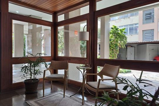 Hall de Entrada de apartamento para alugar com 3 quartos, 86m² em Santa Maria Goretti, Porto Alegre