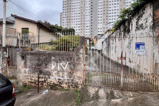 Fachada de casa à venda com 3 quartos, 400m² em Vila Palmeiras, São Paulo
