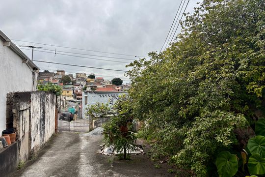 Garagem de casa à venda com 3 quartos, 400m² em Vila Palmeiras, São Paulo