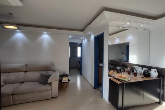 Sala de apartamento à venda com 3 quartos, 72m² em Jardim Maria Rosa, Taboão da Serra