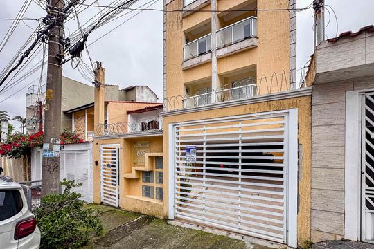 Fachada de apartamento à venda com 2 quartos, 113m² em Vila Lucinda, Santo André