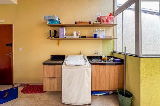 Área de Serviço de apartamento à venda com 2 quartos, 113m² em Vila Lucinda, Santo André