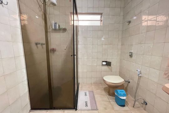 Banheiro de apartamento para alugar com 1 quarto, 28m² em Jardim Peri Peri, São Paulo