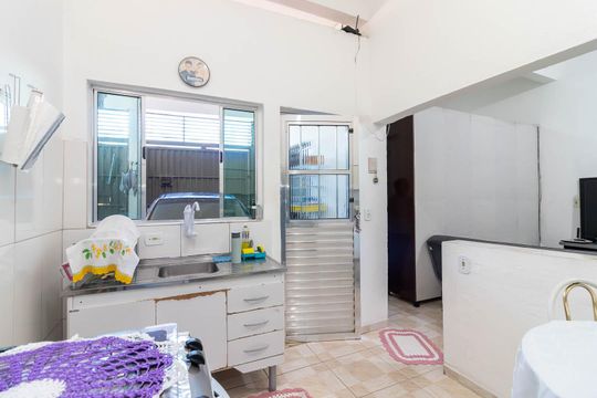 Cozinha de casa à venda com 1 quarto, 56m² em Jardim Santa Cruz, São Paulo
