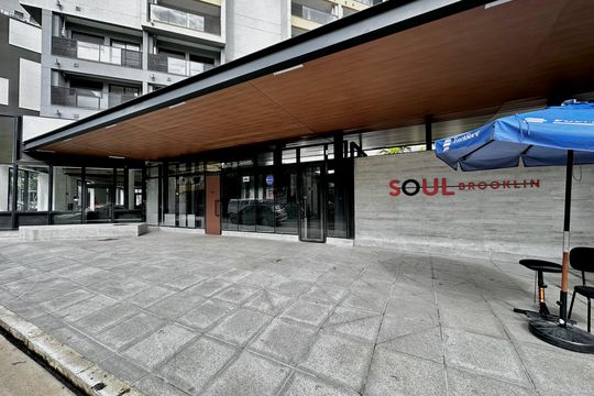 Fachada  de kitnet/studio para alugar com 1 quarto, 28m² em Jardim das Acacias, São Paulo
