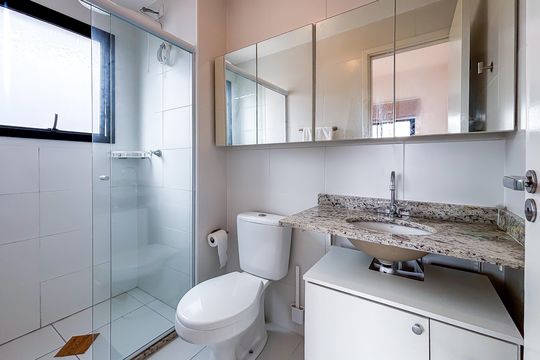 Banheiro Suíte de apartamento para alugar com 1 quarto, 24m² em Pinheiros, São Paulo