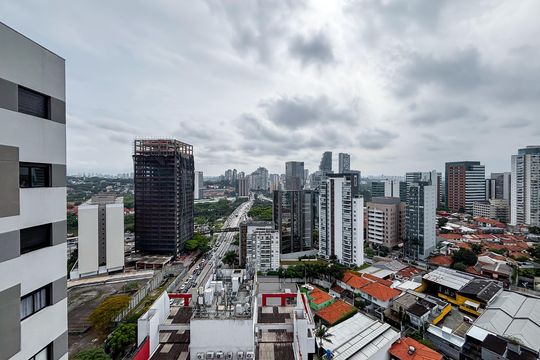Vista Sala de apartamento para alugar com 1 quarto, 24m² em Pinheiros, São Paulo
