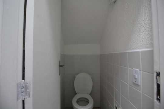 Lavabo de casa de condomínio à venda com 2 quartos, 100m² em Jacarepaguá, Rio de Janeiro