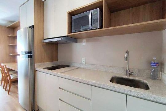 Cozinha de kitnet/studio para alugar com 1 quarto, 27m² em Passo d’Areia, Porto Alegre