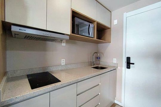 Cozinha de kitnet/studio para alugar com 1 quarto, 27m² em Passo d’Areia, Porto Alegre