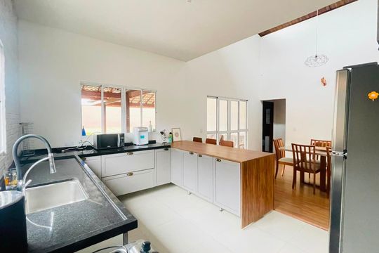 Cozinha de casa de condomínio para alugar com 3 quartos, 202m² em Portal do Santa Paula, Cotia