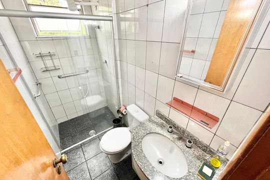 Banheiro de apartamento à venda com 2 quartos, 63m² em Lauzane Paulista, São Paulo
