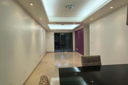 Sala de apartamento para alugar com 3 quartos, 117m² em Recreio dos Bandeirantes, Rio de Janeiro