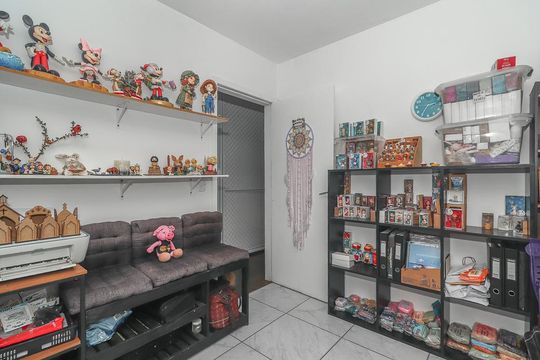Quarto 2 de apartamento à venda com 3 quartos, 102m² em Jardim Itu, Porto Alegre
