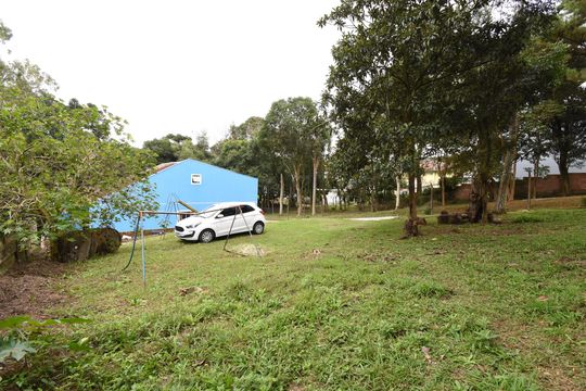 Área externa de casa à venda com 3 quartos, 156m² em Barreirinha, Curitiba