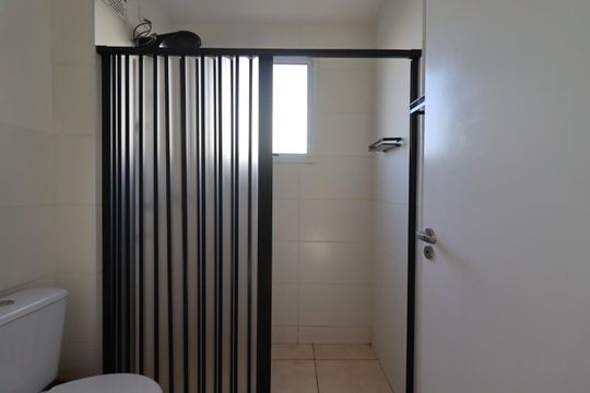 Banheiro de apartamento para alugar com 2 quartos, 46m² em Valentina Figueiredo, Ribeirão Preto