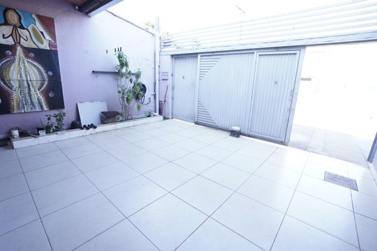 Área comum de casa à venda com 3 quartos, 136m² em Parque Amazonia, Goiânia