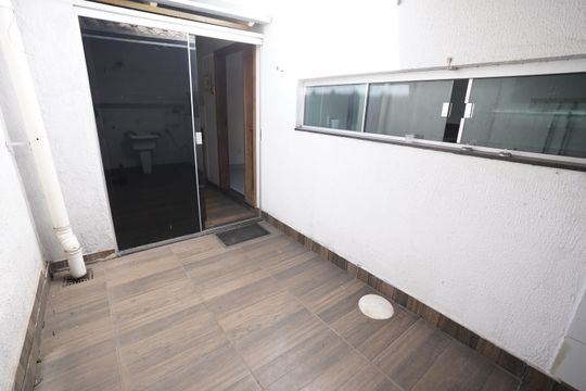Área de serviço de casa à venda com 3 quartos, 136m² em Parque Amazonia, Goiânia