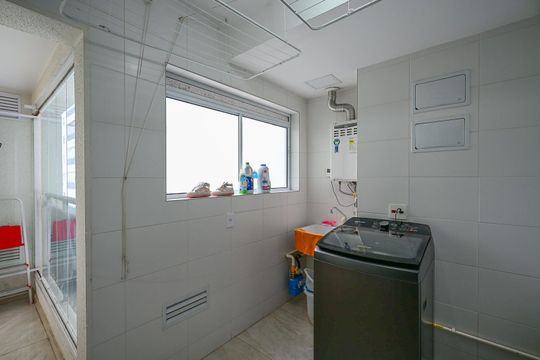 Área de Serviço  de apartamento à venda com 4 quartos, 2147483647m² em Jardim Caboré, São Paulo