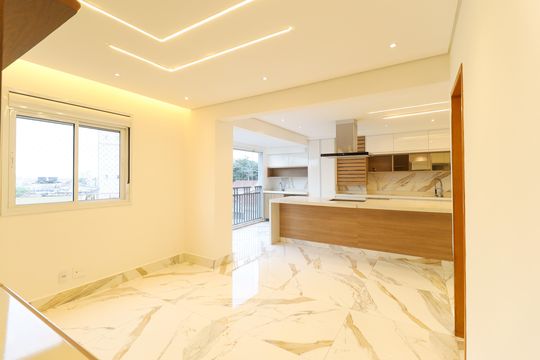 Apartamento para alugar com 2 quartos, 69m² em Vila Nivi, São Paulo
