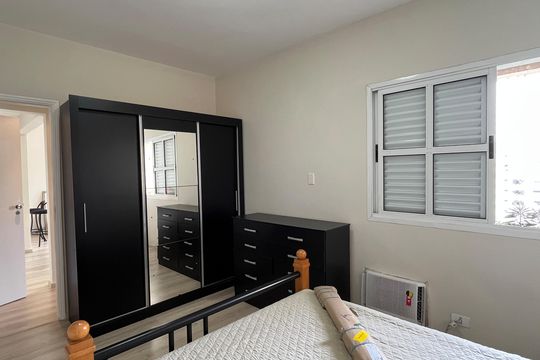 Quarto 2 de apartamento para alugar com 2 quartos, 125m² em Gonzaga, Santos