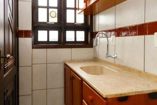 Cozinha de apartamento para alugar com 1 quarto, 36m² em São José, Canoas