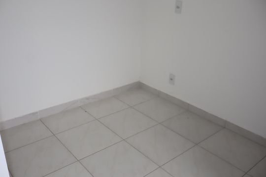 Quarto de apartamento à venda com 1 quarto, 39m² em Vila Alpina, São Paulo
