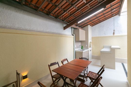 Apartamento para alugar com 3 quartos, 130m² em Santa Amelia, Belo Horizonte