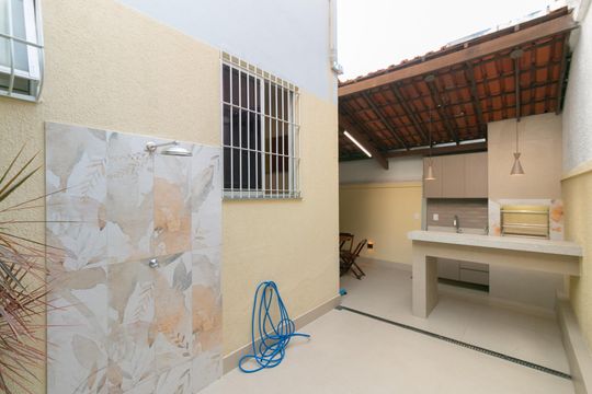 Apartamento para alugar com 3 quartos, 130m² em Santa Amelia, Belo Horizonte