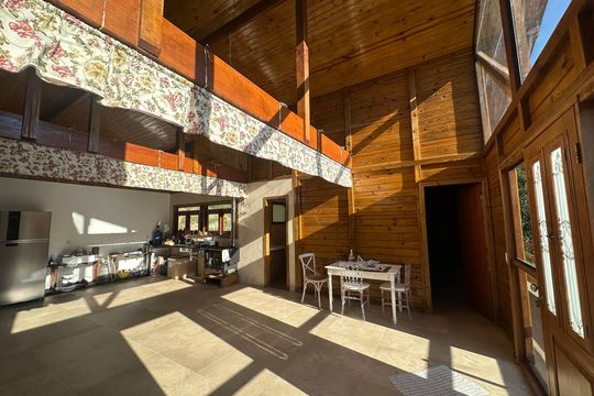 Casa à venda com 2 quartos, 1000m² em Portal da Serra, Barueri