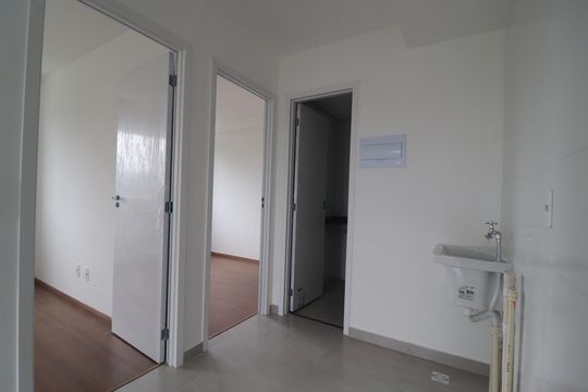 Área de Serviço de apartamento para alugar com 2 quartos, 40m² em Vila Eldizia, Santo André