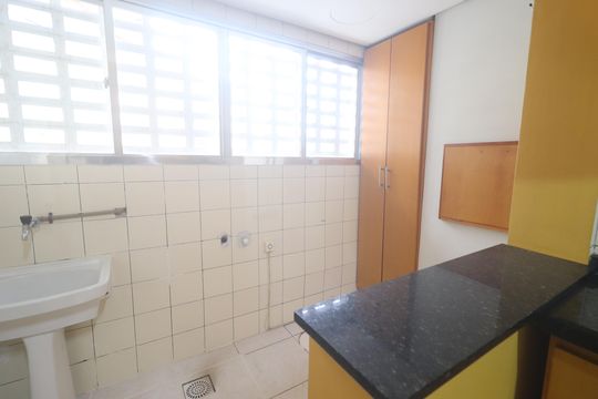 Cozinha e Área de Serviço de apartamento para alugar com 2 quartos, 68m² em Boa Vista, Novo Hamburgo