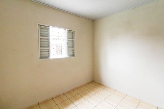 Quarto de Serviço de casa para alugar com 3 quartos, 220m² em Vila Monte Carlo, Cachoeirinha