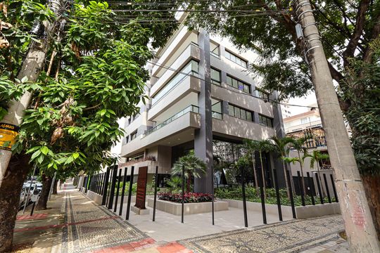 Fachada do Prédio de apartamento à venda com 4 quartos, 182m² em Centro, Belo Horizonte