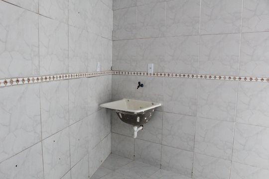 Casa para alugar com 1 quarto, 48m² em Jacarepaguá, Rio de Janeiro
