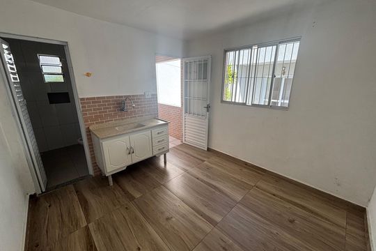 Sala/Cozinha de casa para alugar com 1 quarto, 25m² em Ermelino Matarazzo, São Paulo