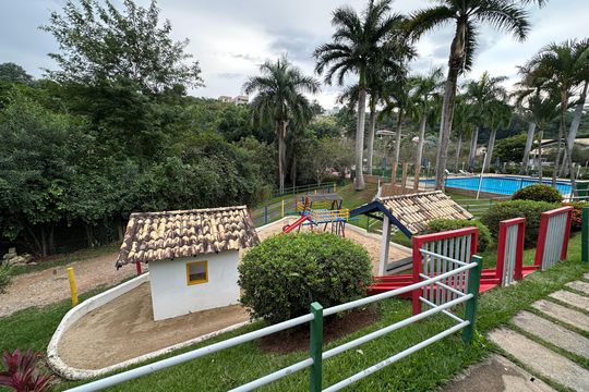 Área comum - Playground de casa de condomínio para alugar com 5 quartos, 360m² em Parque Residencial Santa Paula, Jacareí