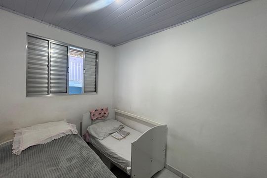 Casa à venda com 3 quartos, 672m² em Jardim São Jorge, São Paulo