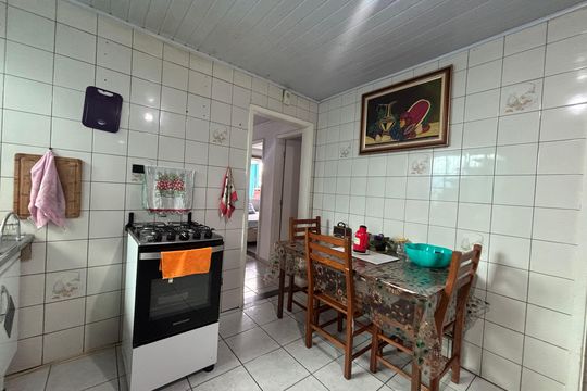 Casa à venda com 3 quartos, 672m² em Jardim São Jorge, São Paulo
