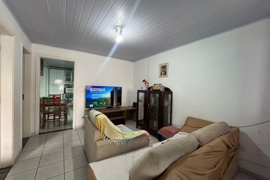 Casa à venda com 3 quartos, 672m² em Jardim São Jorge, São Paulo