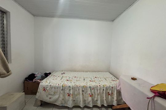 Casa à venda com 3 quartos, 672m² em Jardim São Jorge, São Paulo