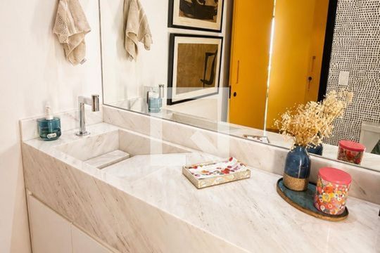 Banheiro de apartamento à venda com 3 quartos, 175m² em Sumarezinho, São Paulo