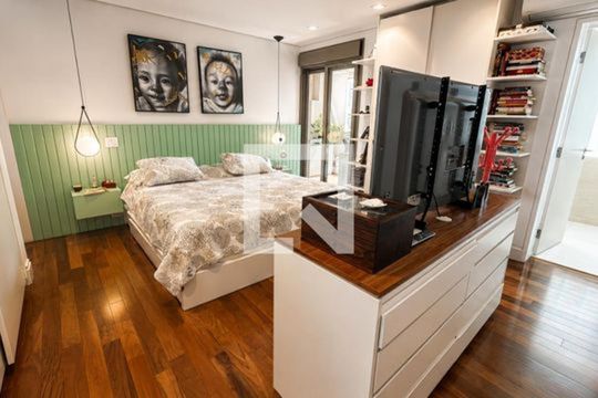 Quarto de apartamento à venda com 3 quartos, 175m² em Sumarezinho, São Paulo
