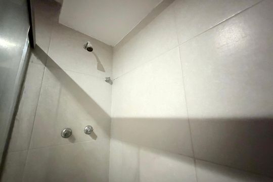 Banheiro social de casa de condomínio à venda com 3 quartos, 220m² em Recreio dos Bandeirantes, Rio de Janeiro