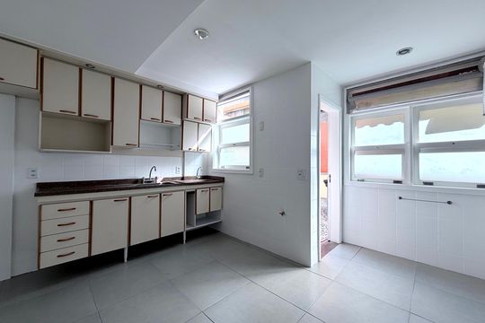Cozinha de casa de condomínio à venda com 3 quartos, 220m² em Recreio dos Bandeirantes, Rio de Janeiro